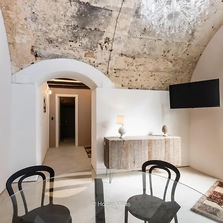 Housevillas - Iblarche Apartment *