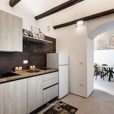 Housevillas - Iblarche *