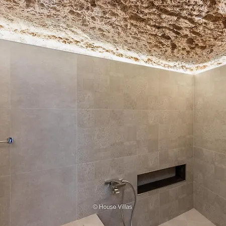 公寓 Housevillas - Iblarche 诺托